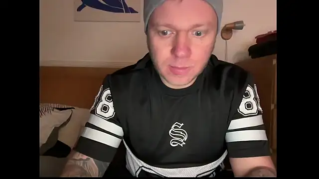 Snapshot of monster_d_2025 chatting on April 2026 10:15:02 PM monster d 2025 online show from April 2026 10:15:02 PM