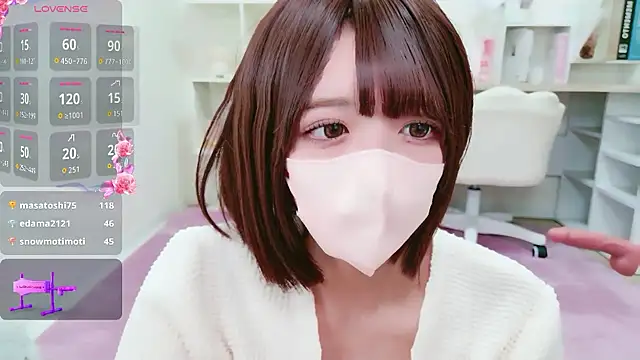 Snapshot of Reina_Fcup chatting on May 2026 02:45:01 PM Reina Fcup online show from May 2026 02:45:01 PM