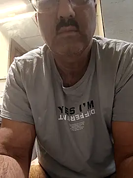 moonflower25 online show from January 2026 04:27:02 AM