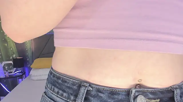 HollyTailors online show from February 2026 06:39:02 AM