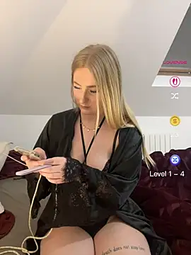 Lyn- online show from April 2026 03:14:01 PM