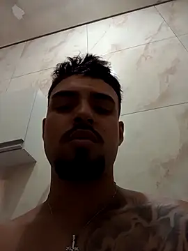 nnyzinho17 online show from December 2025 04:48:01 PM