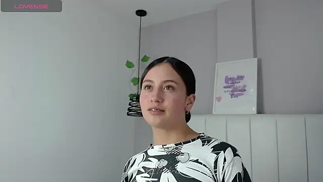 Zaaida  online show from February 2026 08:53:01 PM