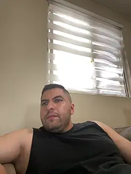 Snapshot of raulgzz4 chatting on May 2026 04:14:02 PM raulgzz4 online show from May 2026 04:14:02 PM