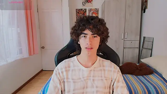 Nude Boy18 online show from January 2026 09:09:02 PM