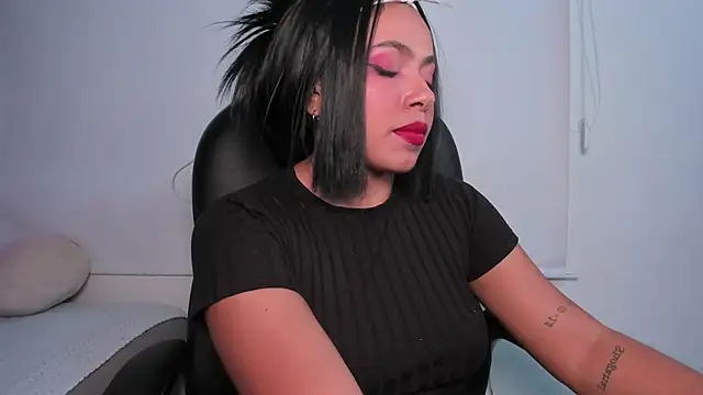 momo ayasse online show from March 2026 03:10:01 AM