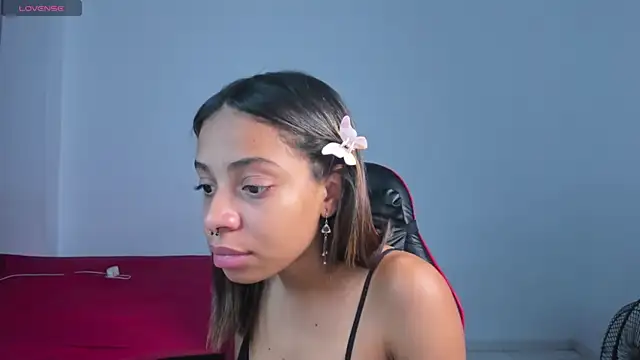 yumi hanna online show from April 2026 03:26:02 AM