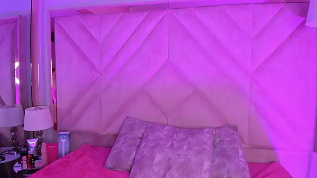 SofiJones  online show from November 2025 09:36:02 PM