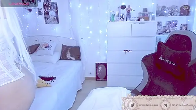 Snapshot of Crystal_somnia chatting on July 2026 10:16:02 PM Crystal somnia online show from July 2026 10:16:02 PM