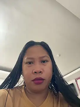 Pilipinalyn23 online show from November 2025 11:38:01 PM