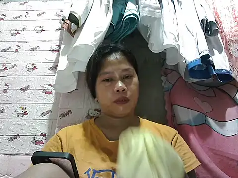 Snapshot of Pilipinalyn23 chatting on June 2026 11:35:01 PM Pilipinalyn23 online show from June 2026 11:35:01 PM