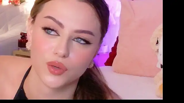 Sienna Voss online show from October 2025 08:41:02 PM