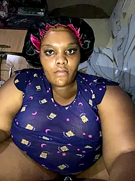 Snapshot of chubbybbw18 chatting on October 2025 08:22:01 PM chubbybbw18 online show from October 2025 08:22:01 PM