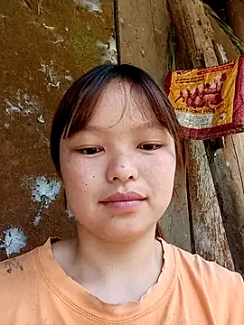 XoiXoi232 online show from October 2025 05:07:01 AM