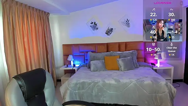 Catti Brie online show from September 2025 12:04:02 PM