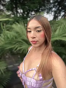 Snapshot of AmberAngelXXX chatting on September 2025 09:15:01 PM AmberAngelXXX online show from September 2025 09:15:01 PM