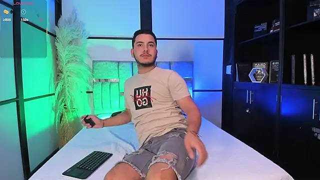 Axel grey  online show from December 2025 12:24:02 PM