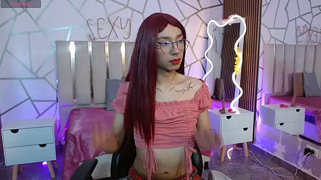 CYRUS TAY online show from December 2025 01:42:01 PM