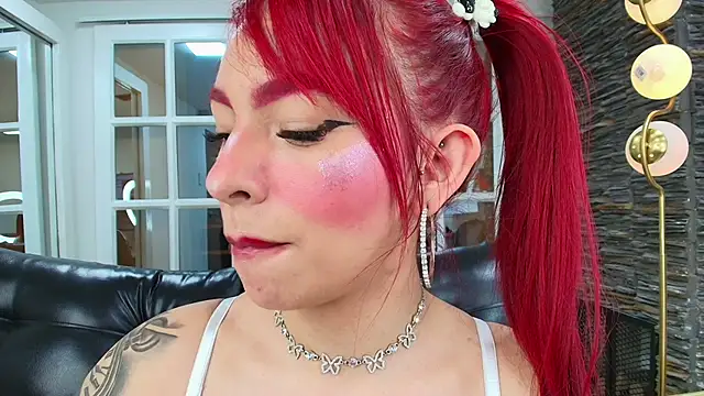 Snapshot of miss___abigail chatting on December 2025 02:17:02 AM miss abigail online show from December 2025 02:17:02 AM