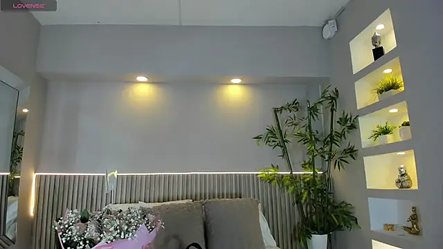 CarolineLee  online show from November 2025 10:41:02 PM