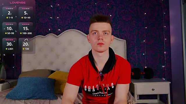 Happydeimos online show from April 2026 09:28:01 PM