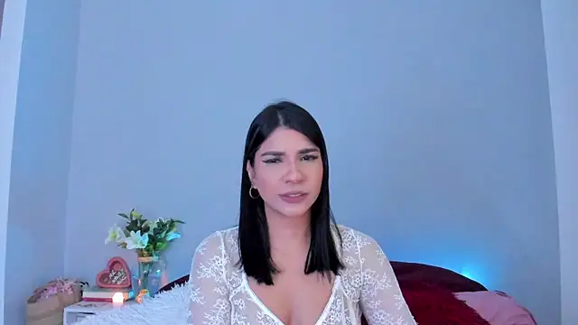 Laura-angeel online show from November 2025 07:14:02 PM