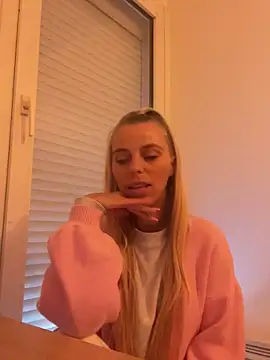 BrumeLove online show from June 2026 07:14:02 AM