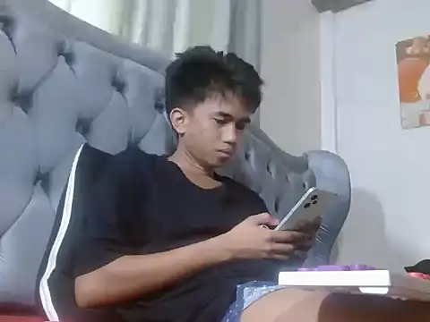 charlie0728 online show from January 2026 03:00:02 AM