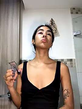 Snapshot of Kassie_Collins chatting on November 2025 10:52:02 PM Kassie Collins online show from November 2025 10:52:02 PM