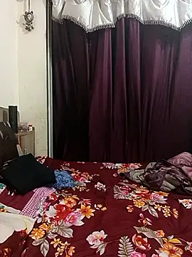 MEERAcle online show from February 2026 04:44:01 PM