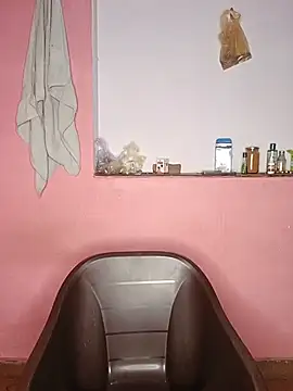 MEERAcle online show from July 2026 04:04:02 AM
