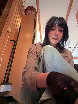 Only April online show from April 2026 03:09:02 AM