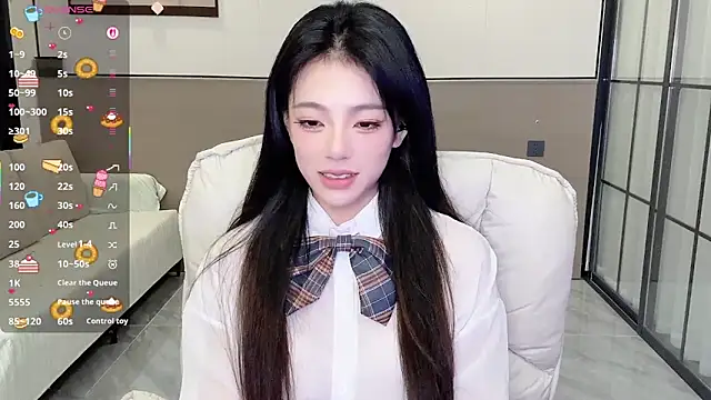 Sandy Uu online show from September 2025 05:55:02 AM