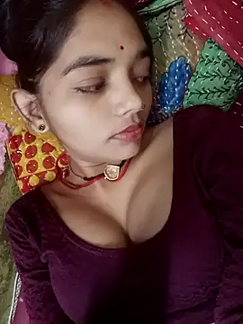 Snapshot of Hitsda chatting on September 2025 12:10:02 PM Hitsda online show from September 2025 12:10:02 PM