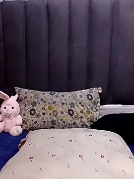 MrsMxx25 online show from October 2025 07:15:02 PM