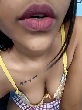 Ema-01 online show from November 2025 08:18:01 AM