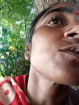 Snapshot of Sapna_hotA chatting on September 2025 09:33:01 AM Sapna hotA online show from September 2025 09:33:01 AM