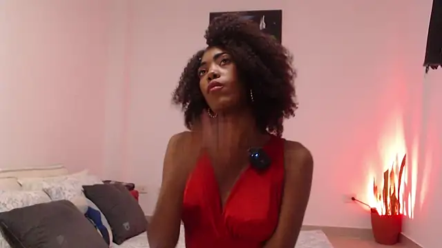 Snapshot of lucyymaximo chatting on July 2026 12:25:02 AM lucyymaximo online show from July 2026 12:25:02 AM