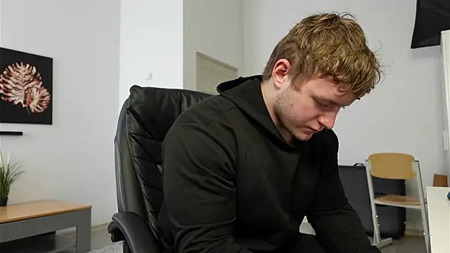 Richard Dullas online show from September 2025 12:21:01 PM