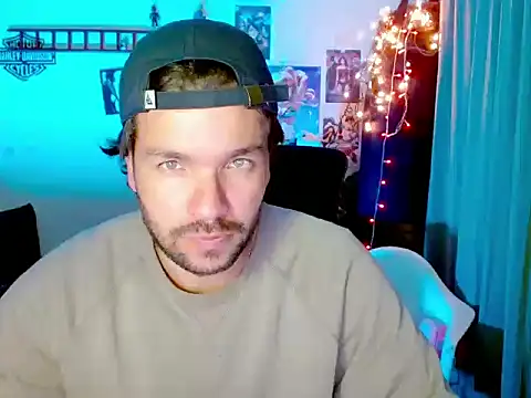 cortelioni massimo  online show from December 2025 11:32:01 PM