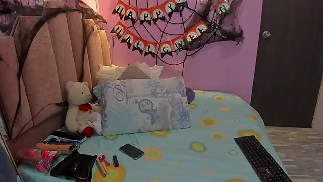 AndreaSweet2 online show from October 2025 07:36:02 PM