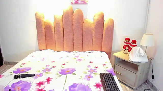 AndreaSweet2 online show from January 2026 06:22:02 PM