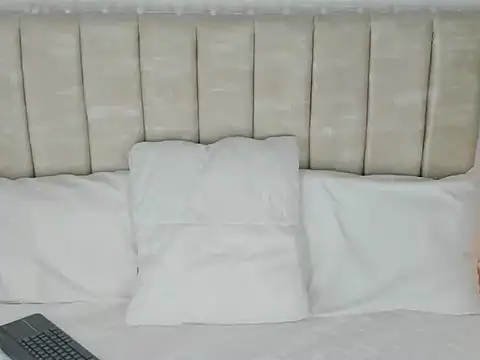 AprilStone1 online show from April 2026 02:32:02 PM