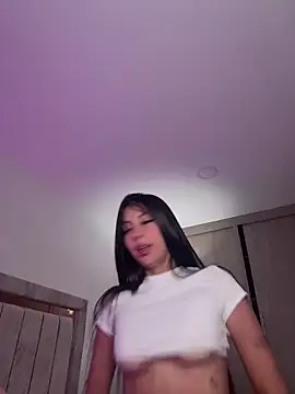 Snapshot of Mavii_ chatting on June 2026 05:37:02 PM Mavii online show from June 2026 05:37:02 PM