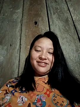 MuiNay online show from October 2025 09:37:01 PM