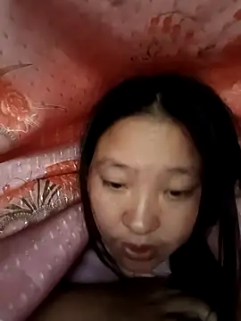 MuiNay online show from November 2025 01:49:01 AM