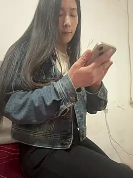 Snapshot of crhong666 chatting on March 2026 12:21:01 AM crhong666 online show from March 2026 12:21:01 AM