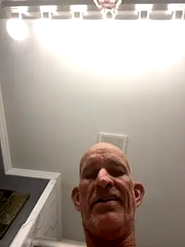 Snapshot of RightSized62 chatting on September 2025 01:00:01 PM RightSized62 online show from September 2025 01:00:01 PM