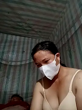 Love-Mama33 online show from October 2025 04:05:02 PM