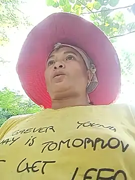 Love-Mama33 online show from October 2025 01:49:01 AM